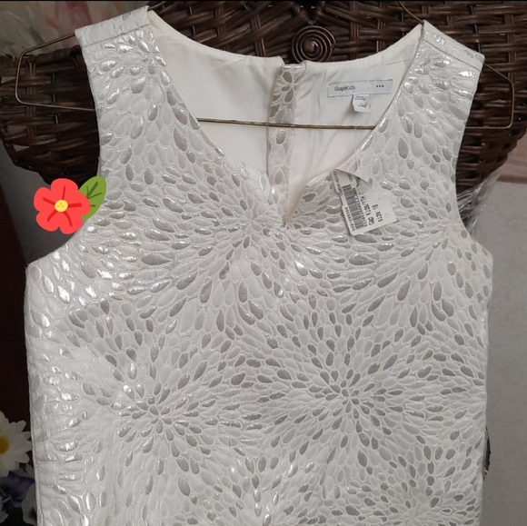 GAP Other - Adorable lined Gap-kids girls dress sz. 10 with Metallic embroidered highlights!